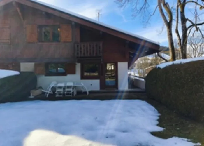 In An Ideal Mountain Chalet! Megève